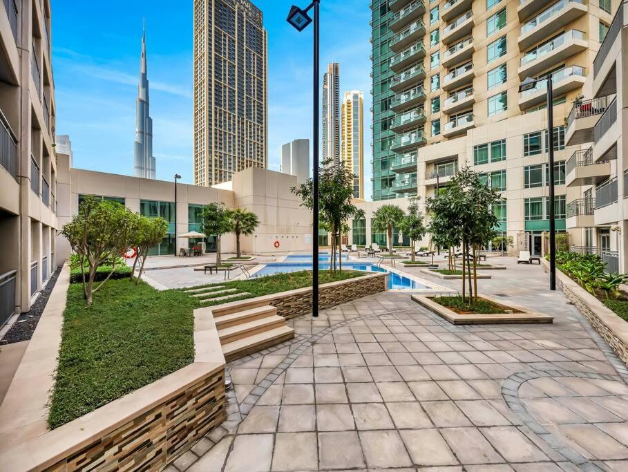 Royal Vista - Luxury 2BR Apartment at Burj Views Tower A - Downtown