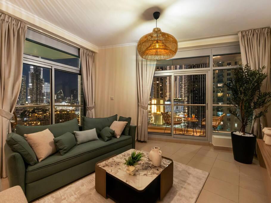 Royal Vista - Luxury 2BR Apartment at Burj Views Tower A - Downtown