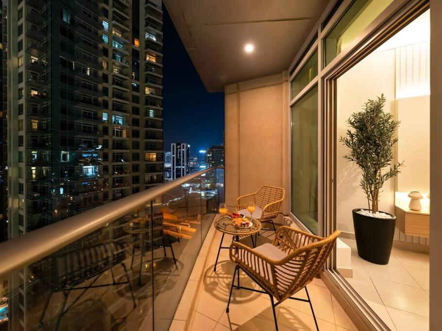 Royal Vista - Luxury 2BR Apartment at Burj Views Tower A - Downtown