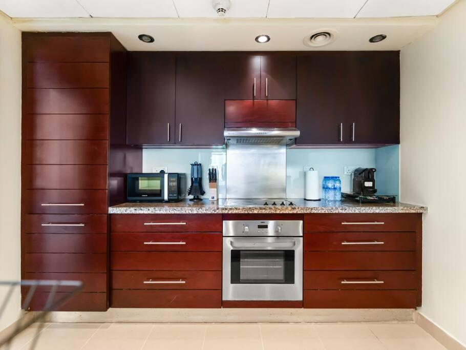 Royal Vista - Luxury 2BR Apartment at Burj Views Tower A - Downtown