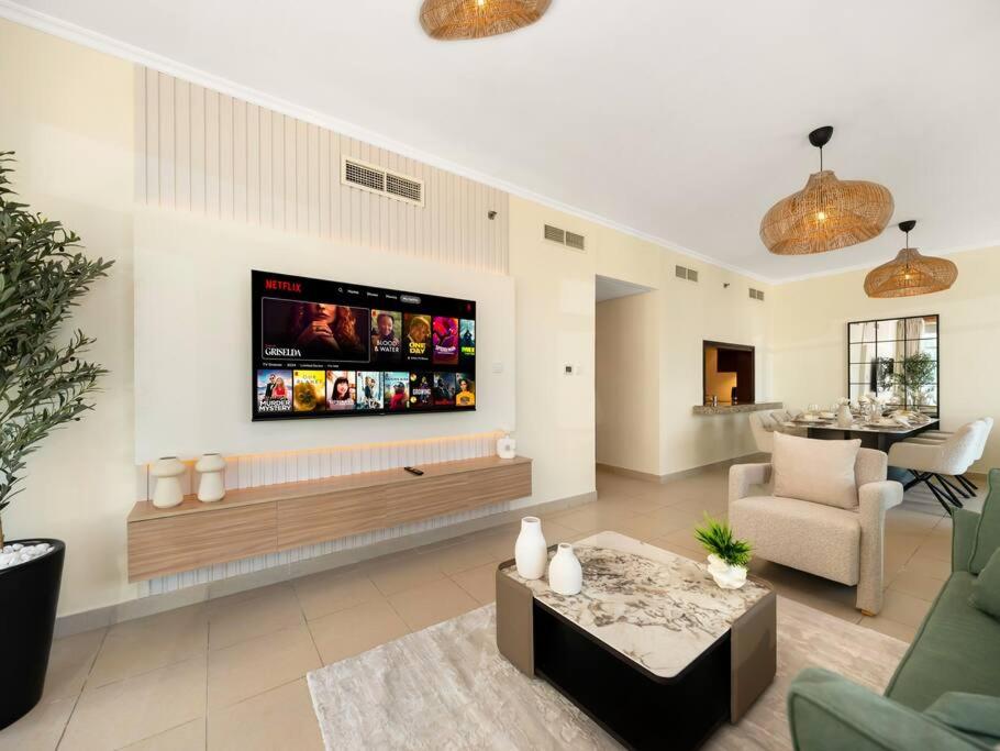 Royal Vista - Luxury 2BR Apartment at Burj Views Tower A - Downtown