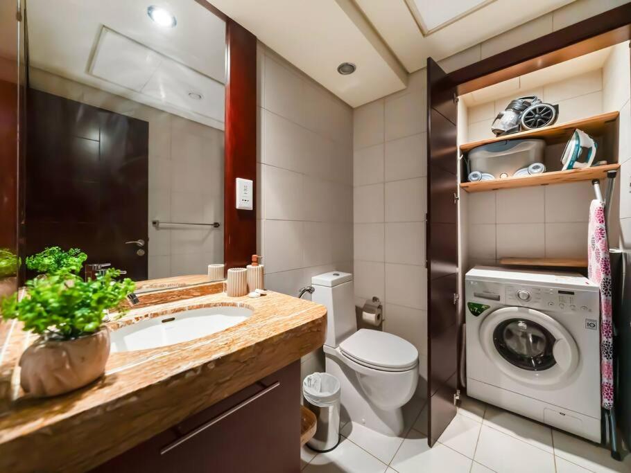 Royal Vista - Luxury 2BR Apartment at Burj Views Tower A - Downtown