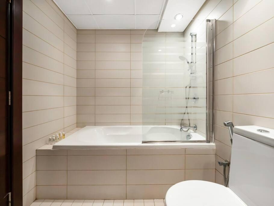 Royal Vista - Luxury 2BR Apartment at Burj Views Tower A - Downtown