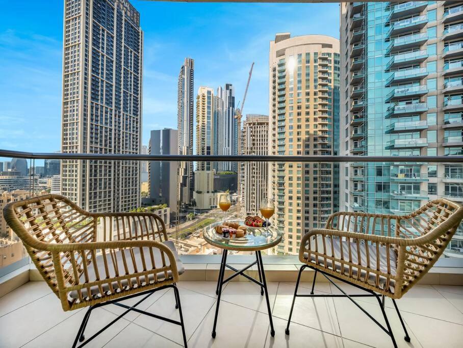 Royal Vista - Luxury 2BR Apartment at Burj Views Tower A - Downtown