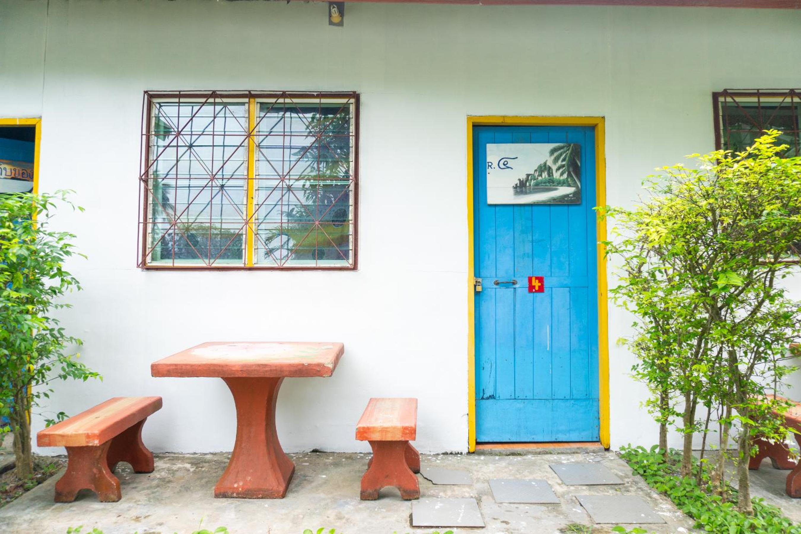 Good Night Long Beach Bungalow