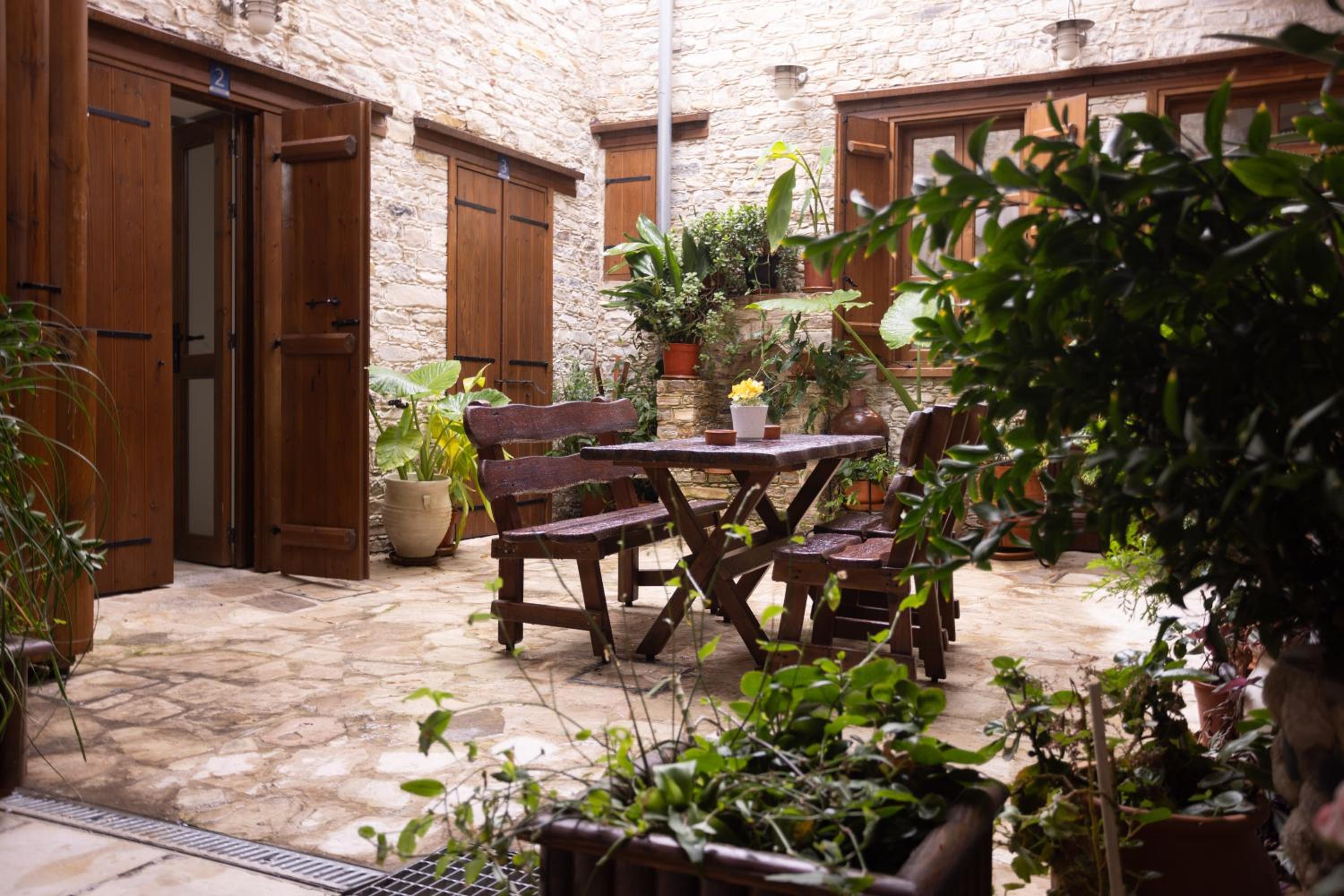 Lazaros Stonehouse