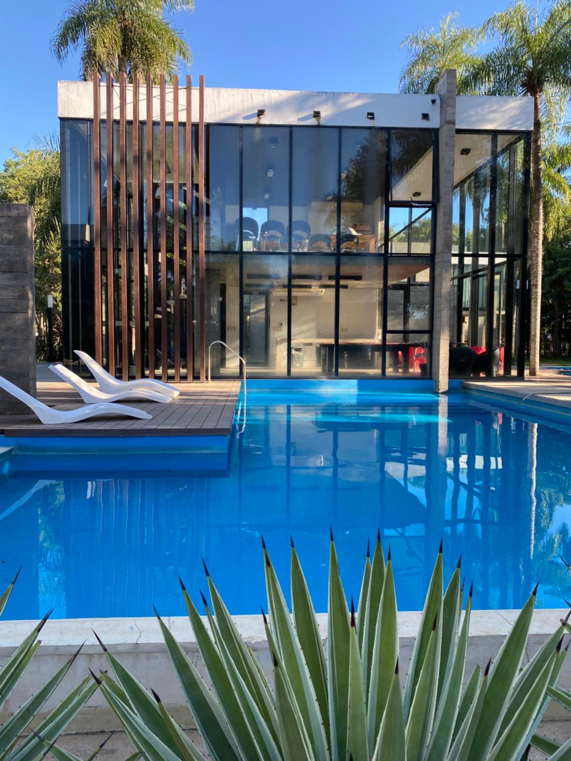 Apart PREMIUM con pileta a 3 cuadras de la Playa