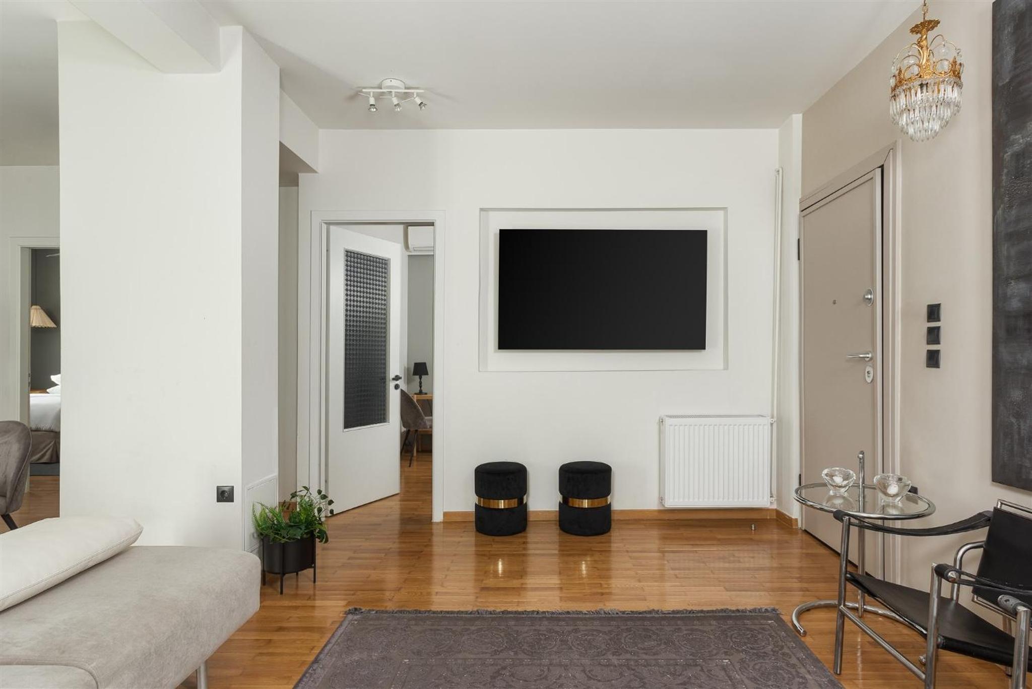Anvy Stylish Suites Ioannina view 3