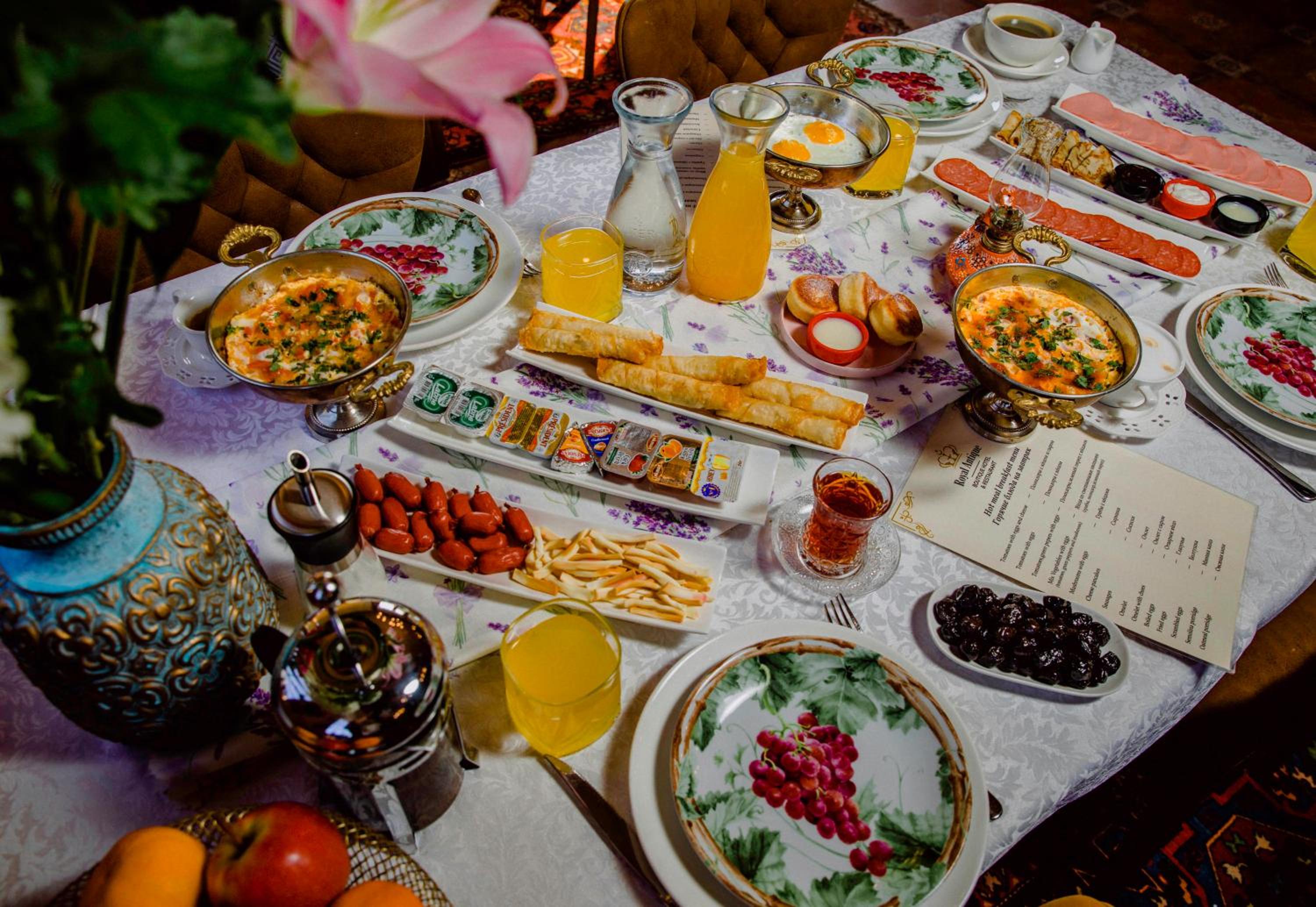 Royal Antique Boutique Hotel