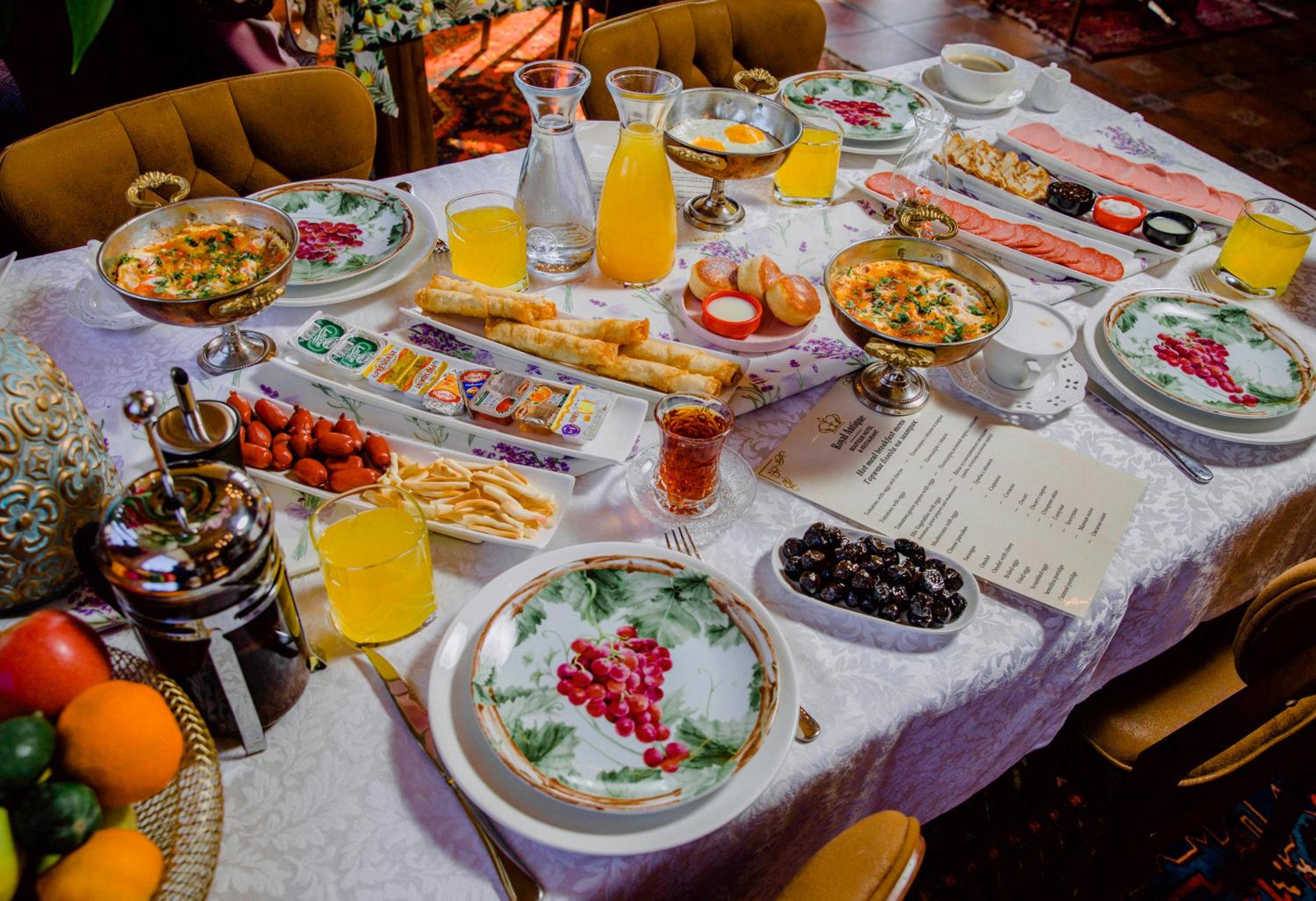 Royal Antique Boutique Hotel