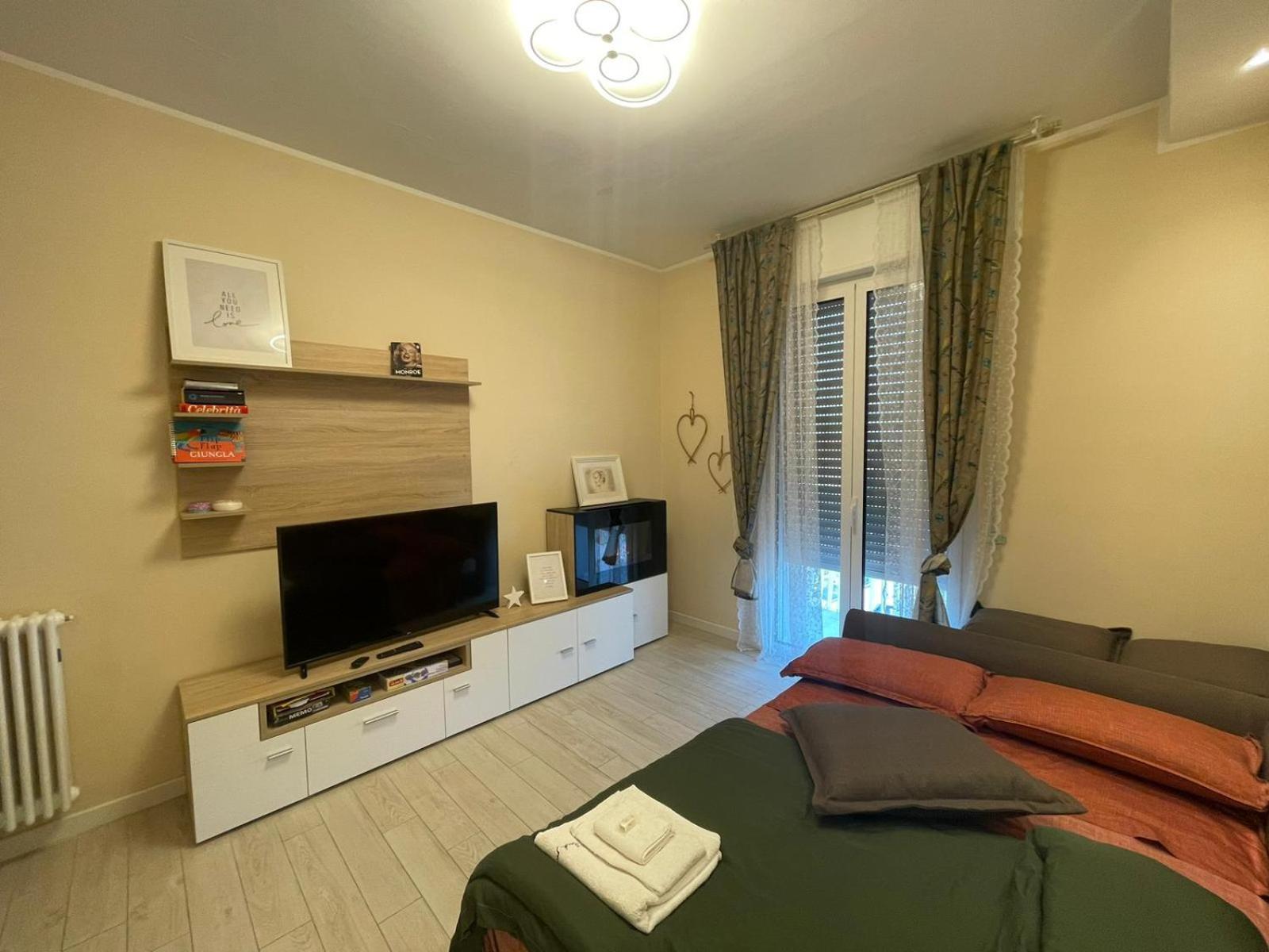 EDC home con parcheggio e WIFI gratuito