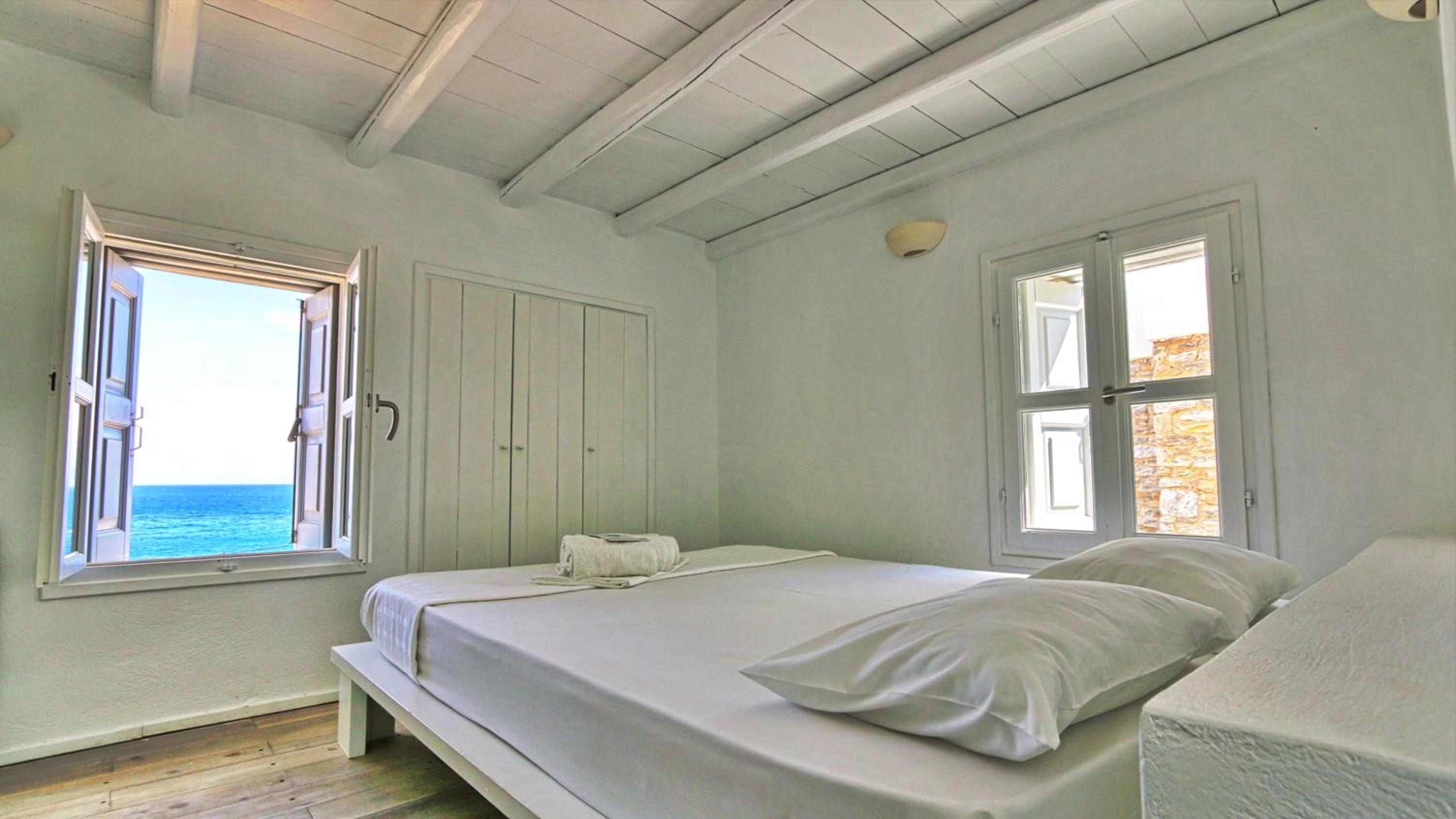 Folegandros Villas