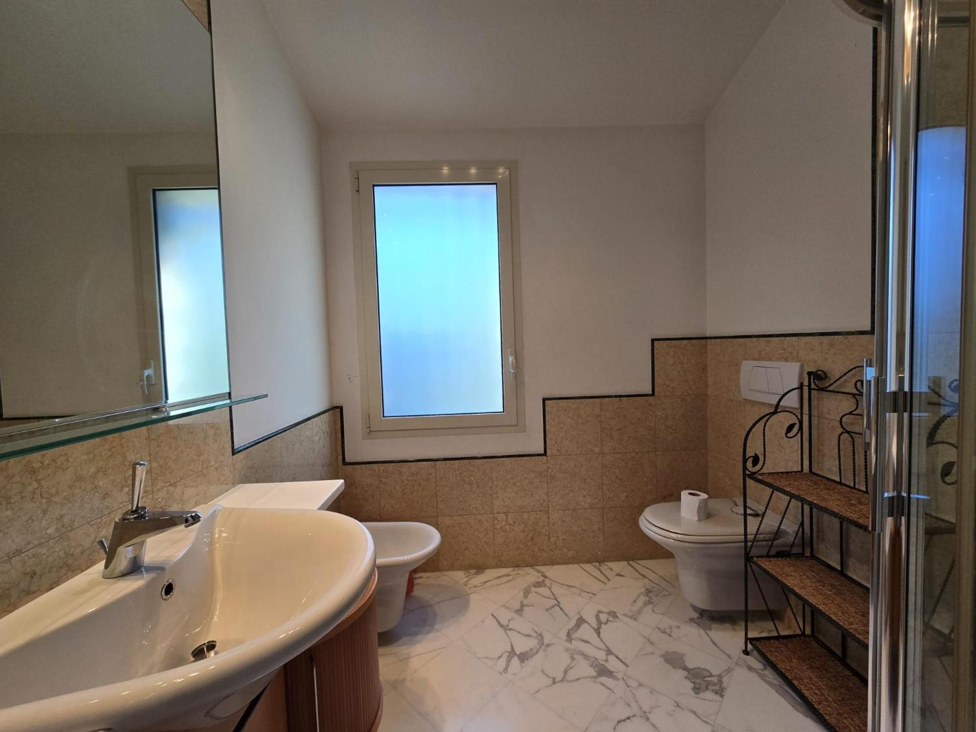 WH - VILLA - Vista Mare - Doppio Parcheggio Privato - Wifi view 5