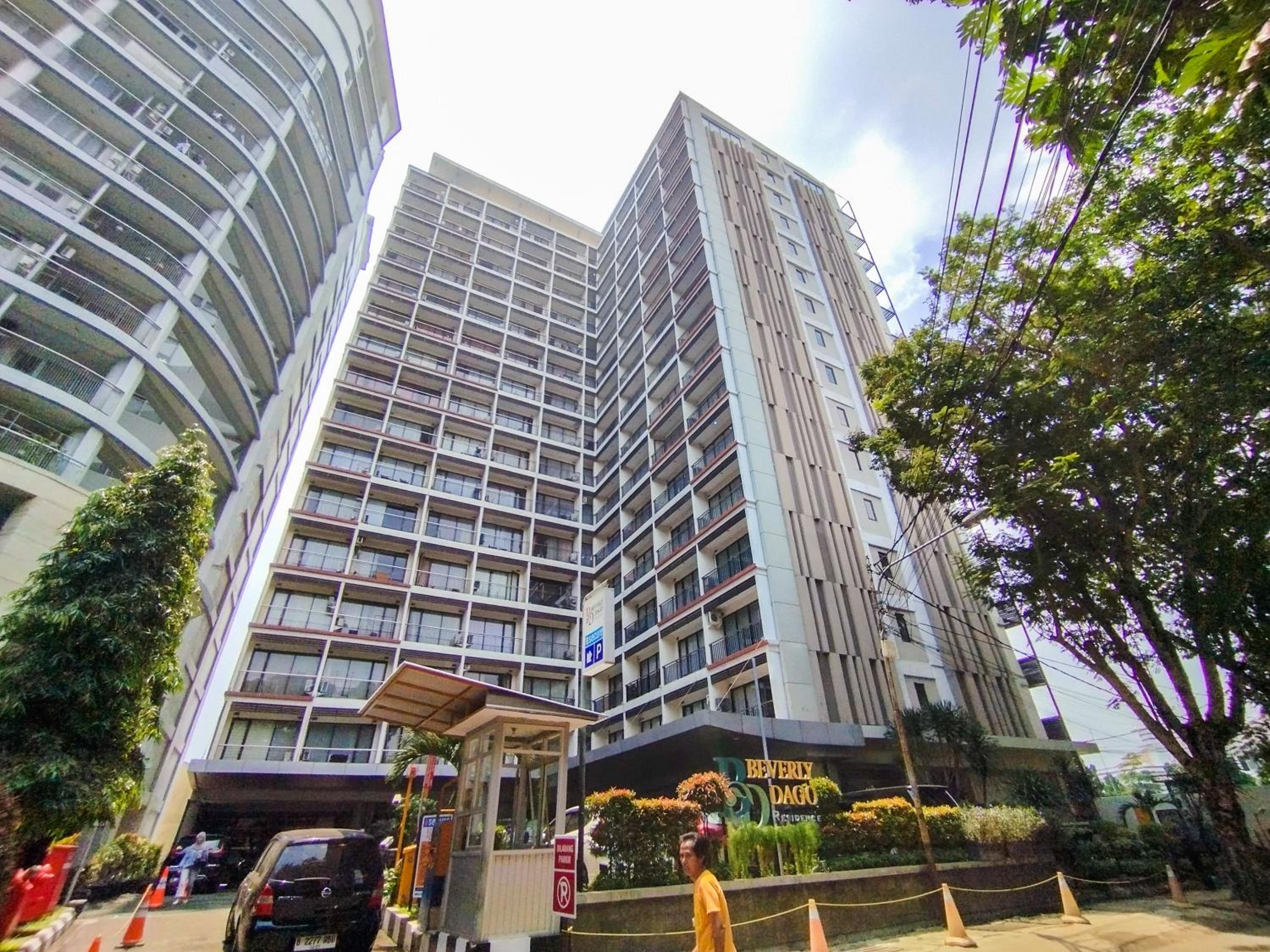 Brand New Studio Beverly Dago Apartment near ITB By Travelio