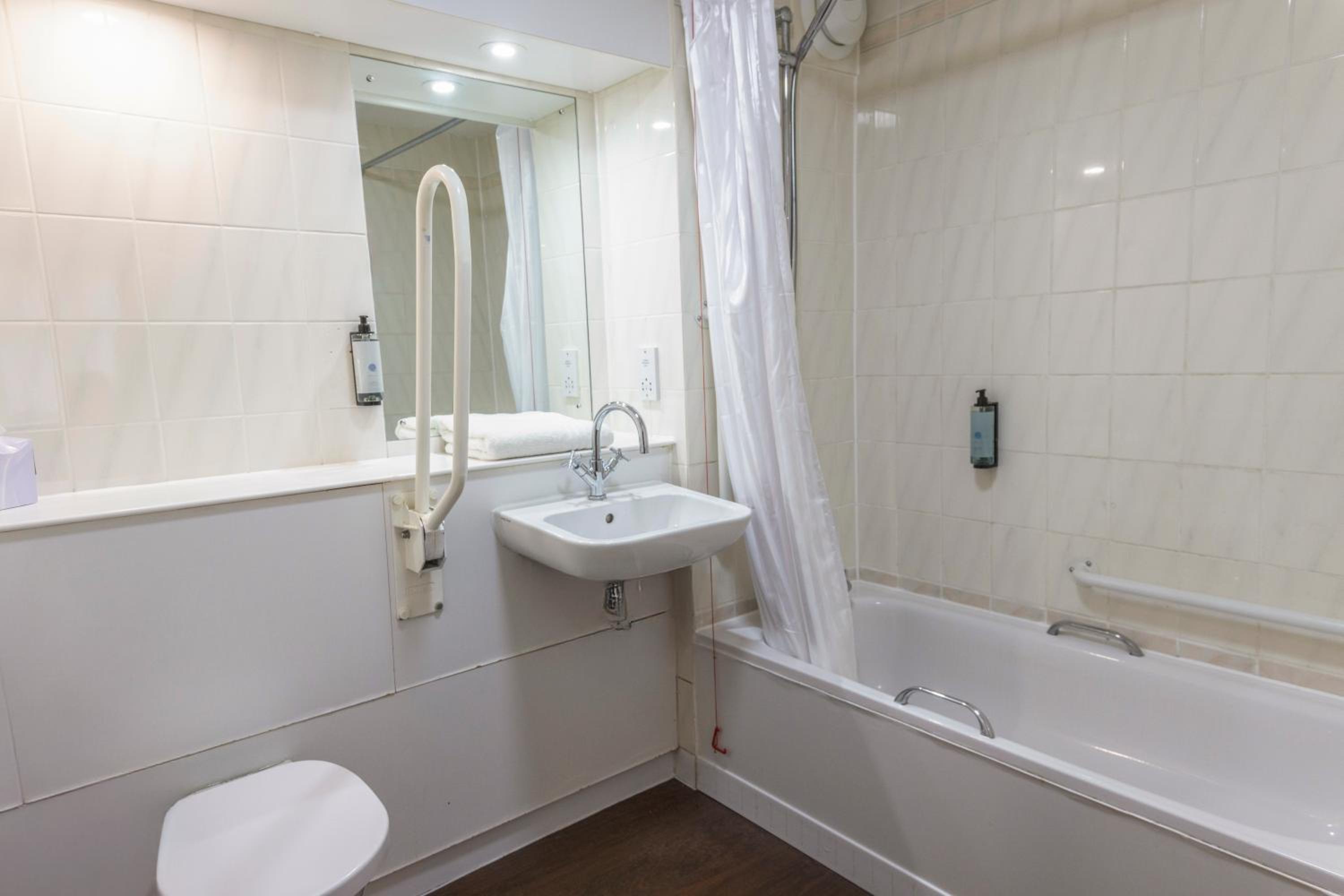 Knutsford Vacations - Casa Mere Manchester Airport, Knutsford, Sure Collection by Best Western - Property Image 15