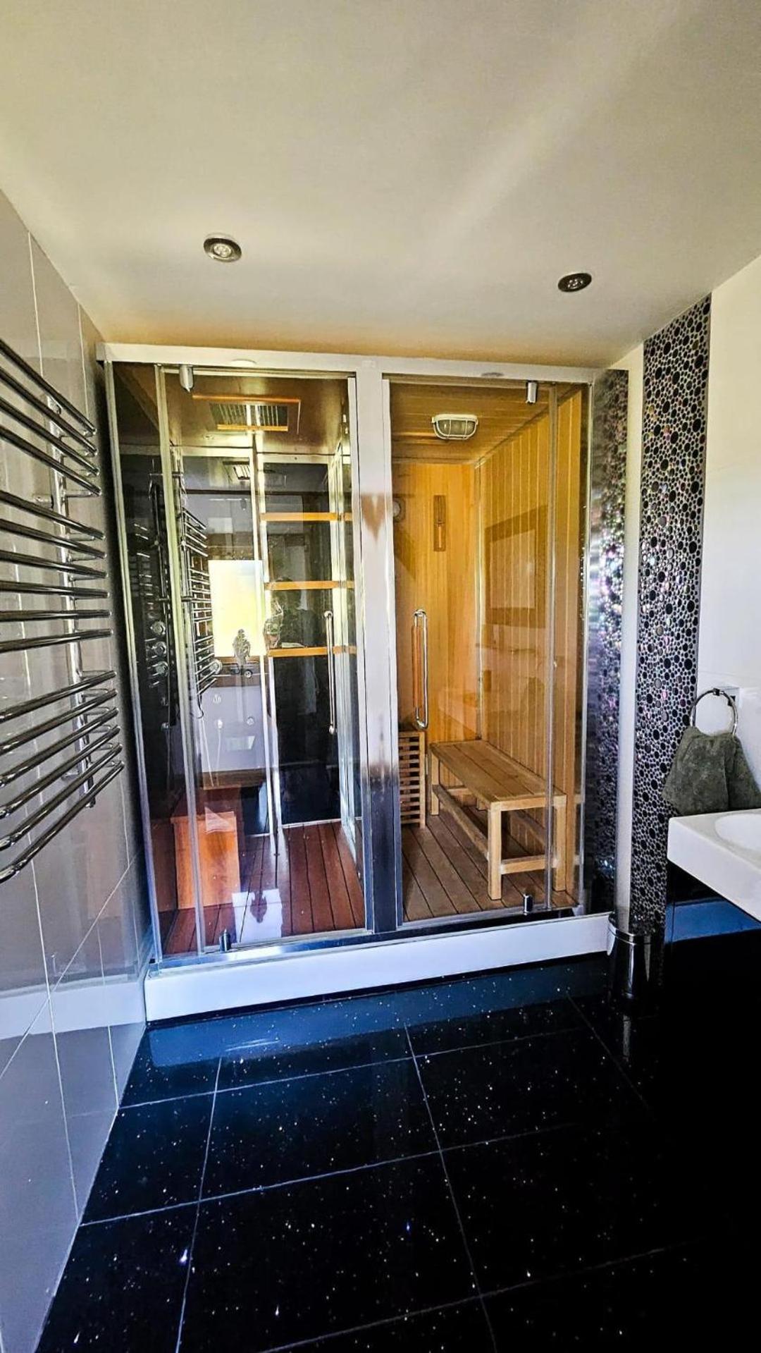 Peaceful Nature Retreat in Othery view 4