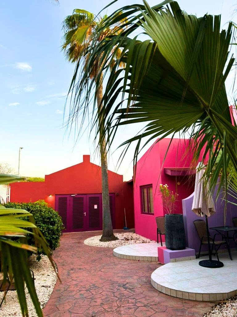 Cadushi Apartments