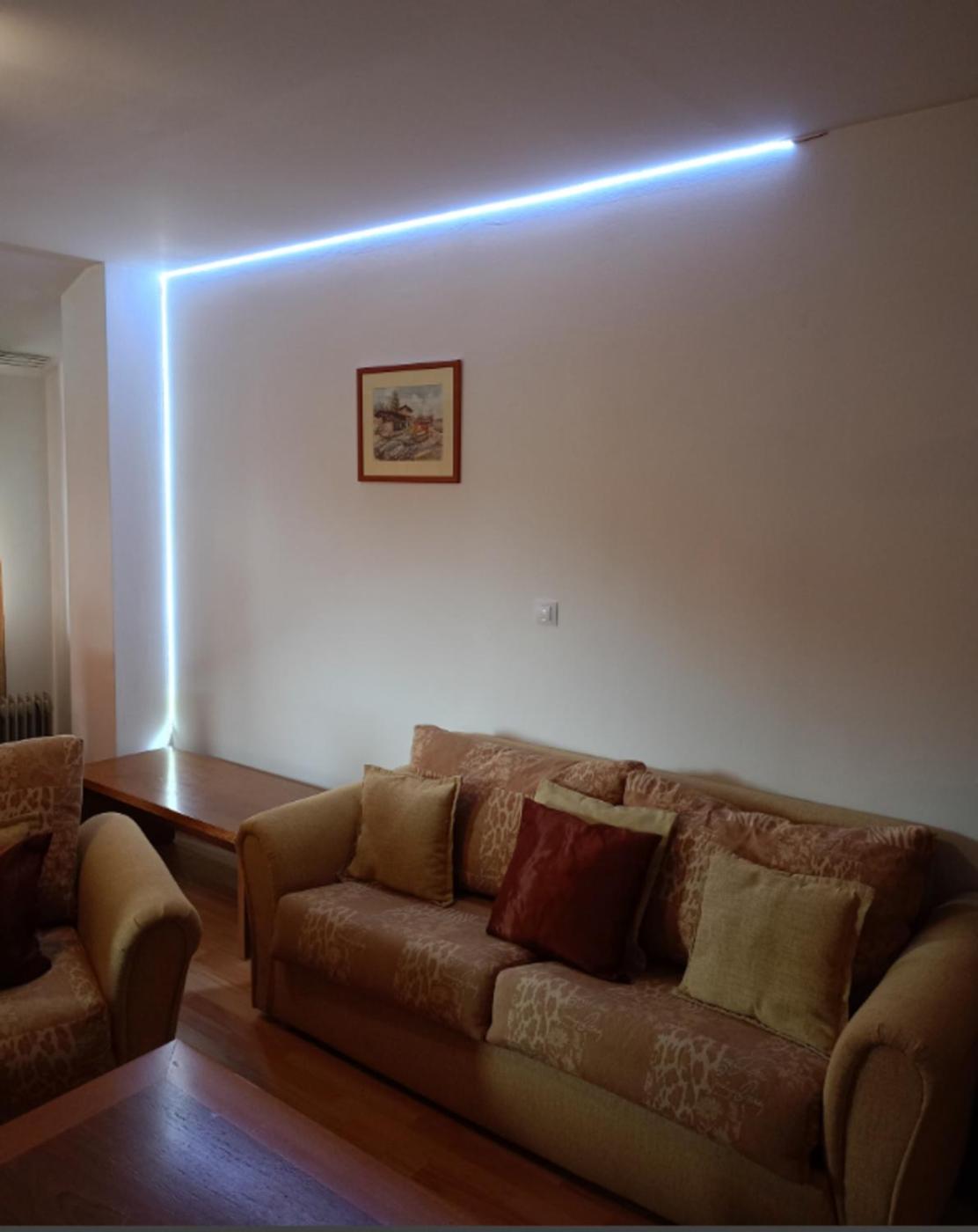 Mountain Paradise 1 - 1 Bedroom South facing balcony - 300mbps Wi-fi