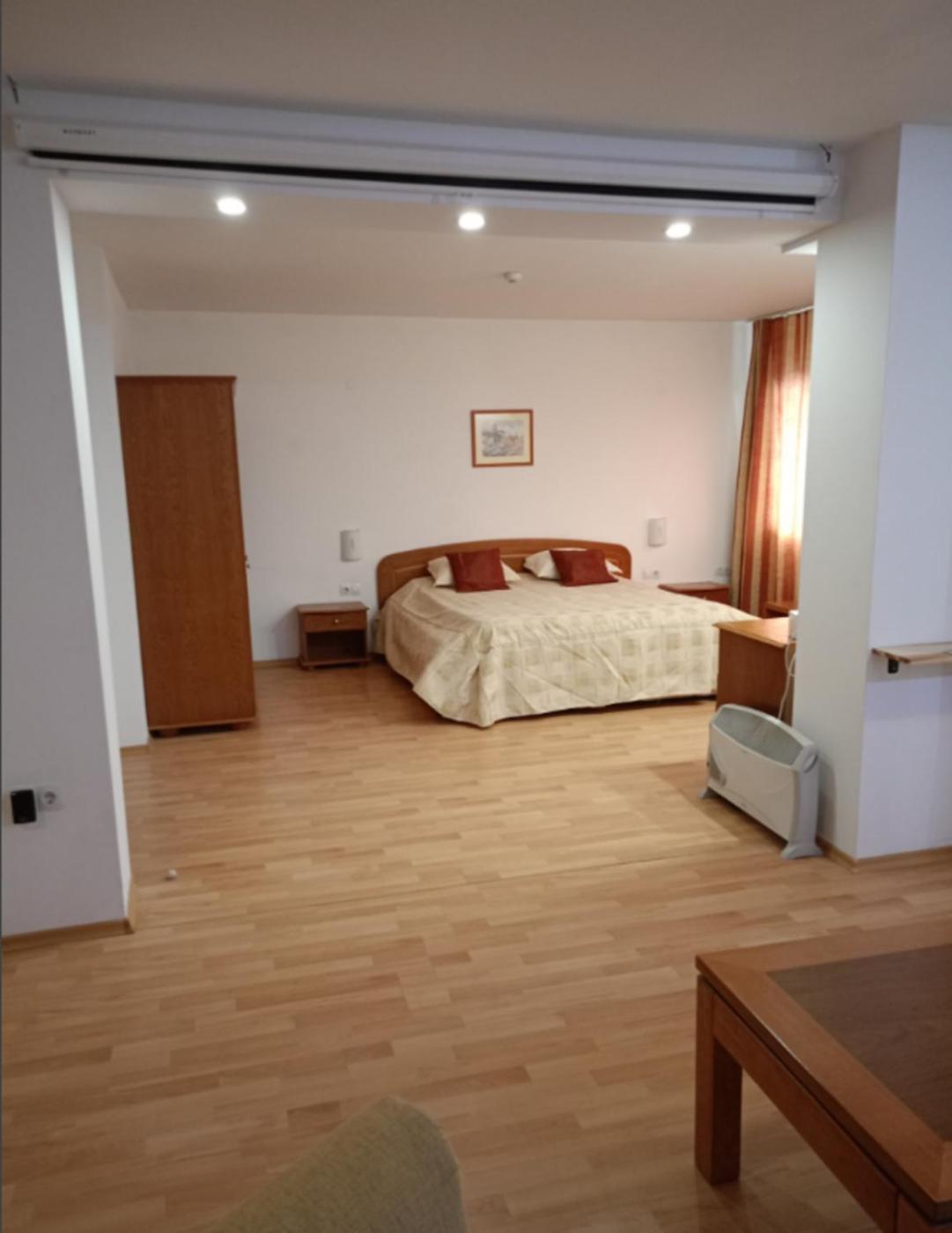 Mountain Paradise 1 - 1 Bedroom South facing balcony - 300mbps Wi-fi