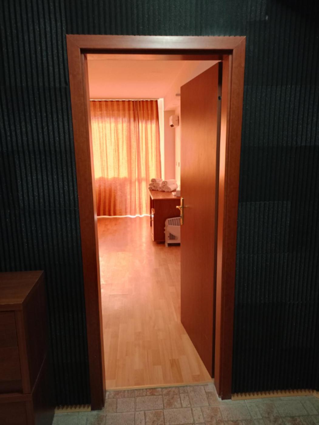 Mountain Paradise 1 - 1 Bedroom South facing balcony - 300mbps Wi-fi