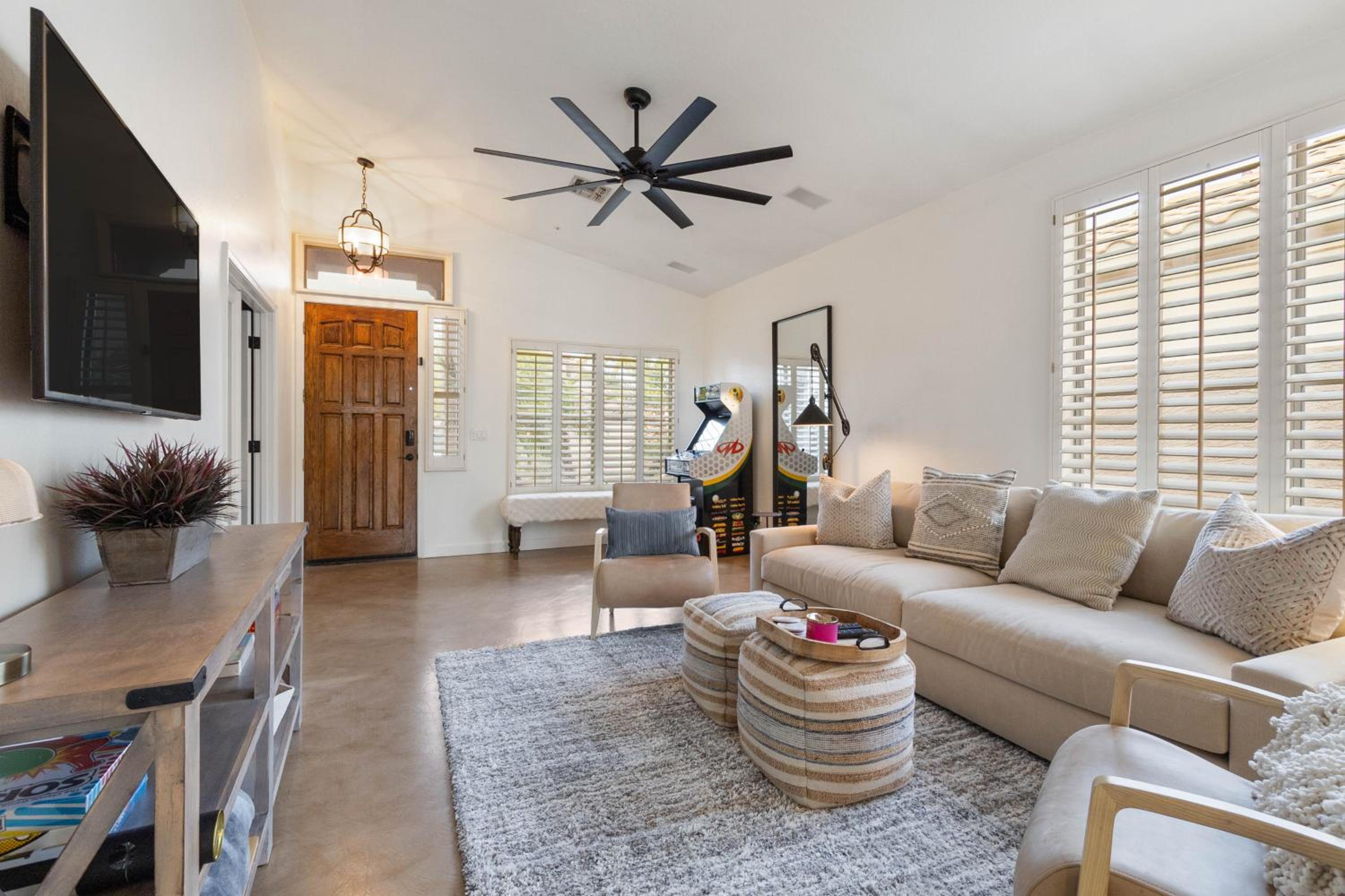 Desert Getaway with Private Pool, Near TPC Golf, Mayo Clinic & Desert Ridge! Scottsdale Sonoran view 4