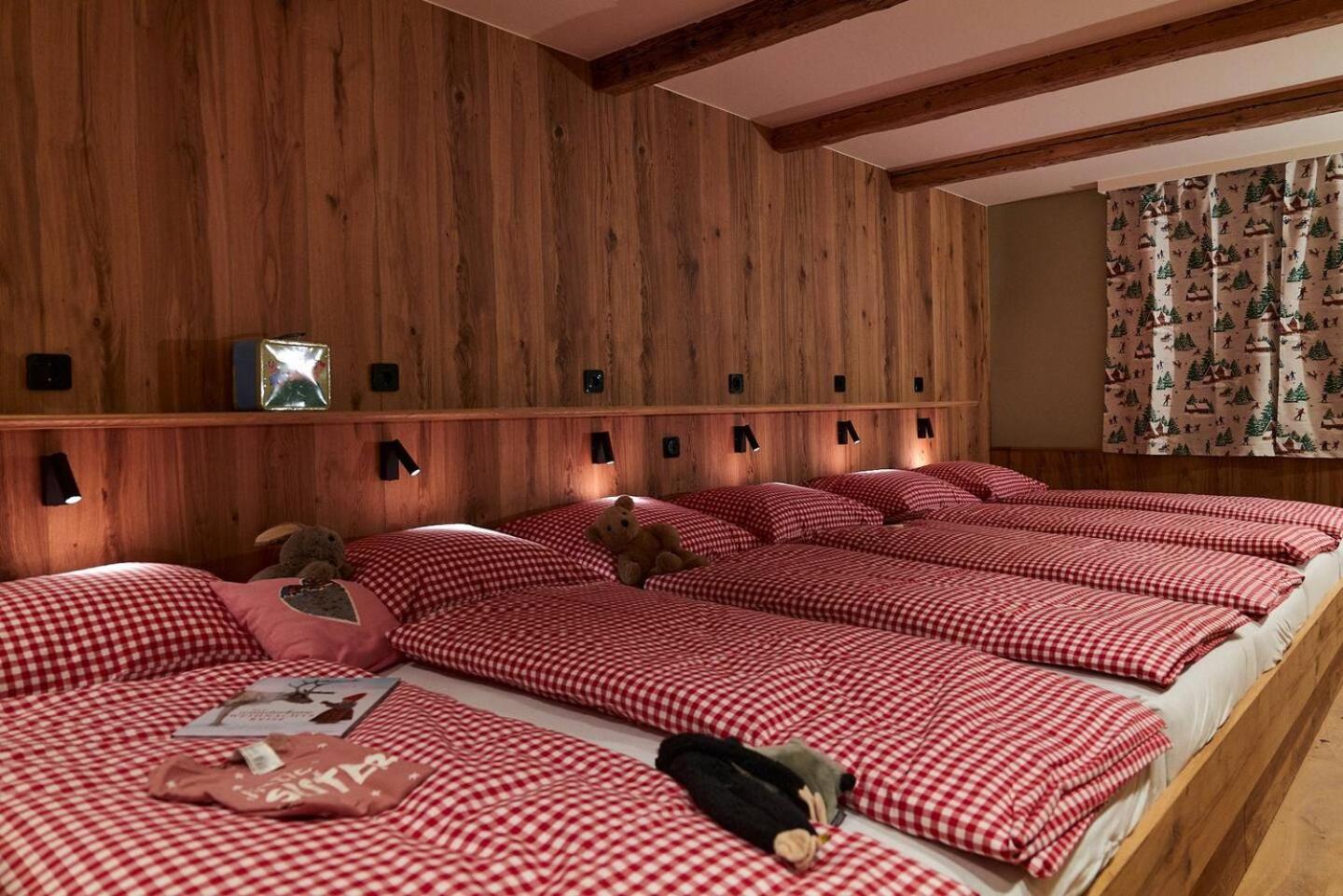 4 Chalet Apartment-perfect-mix