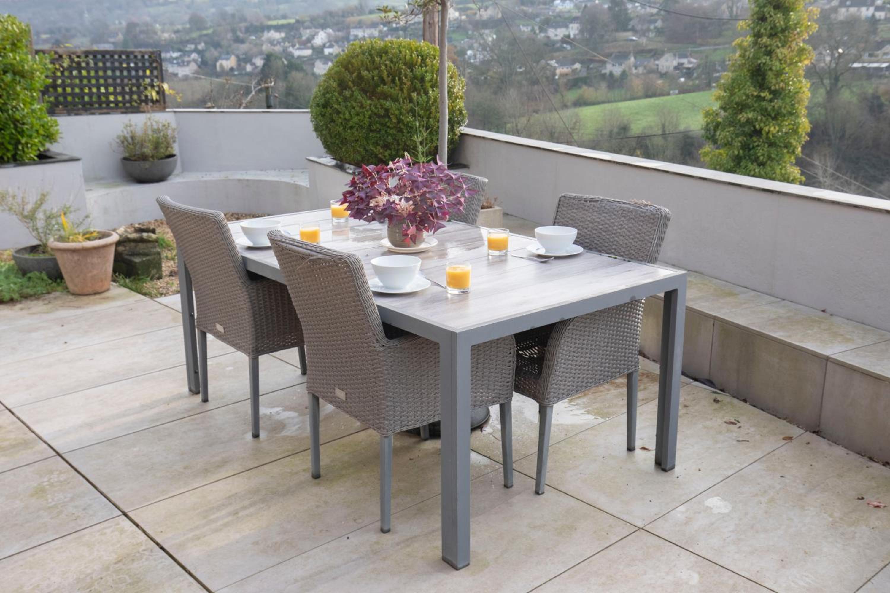 balance & terrace