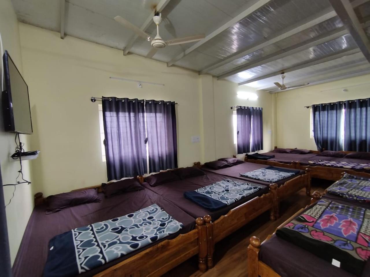 Hotel Aditi Comforts