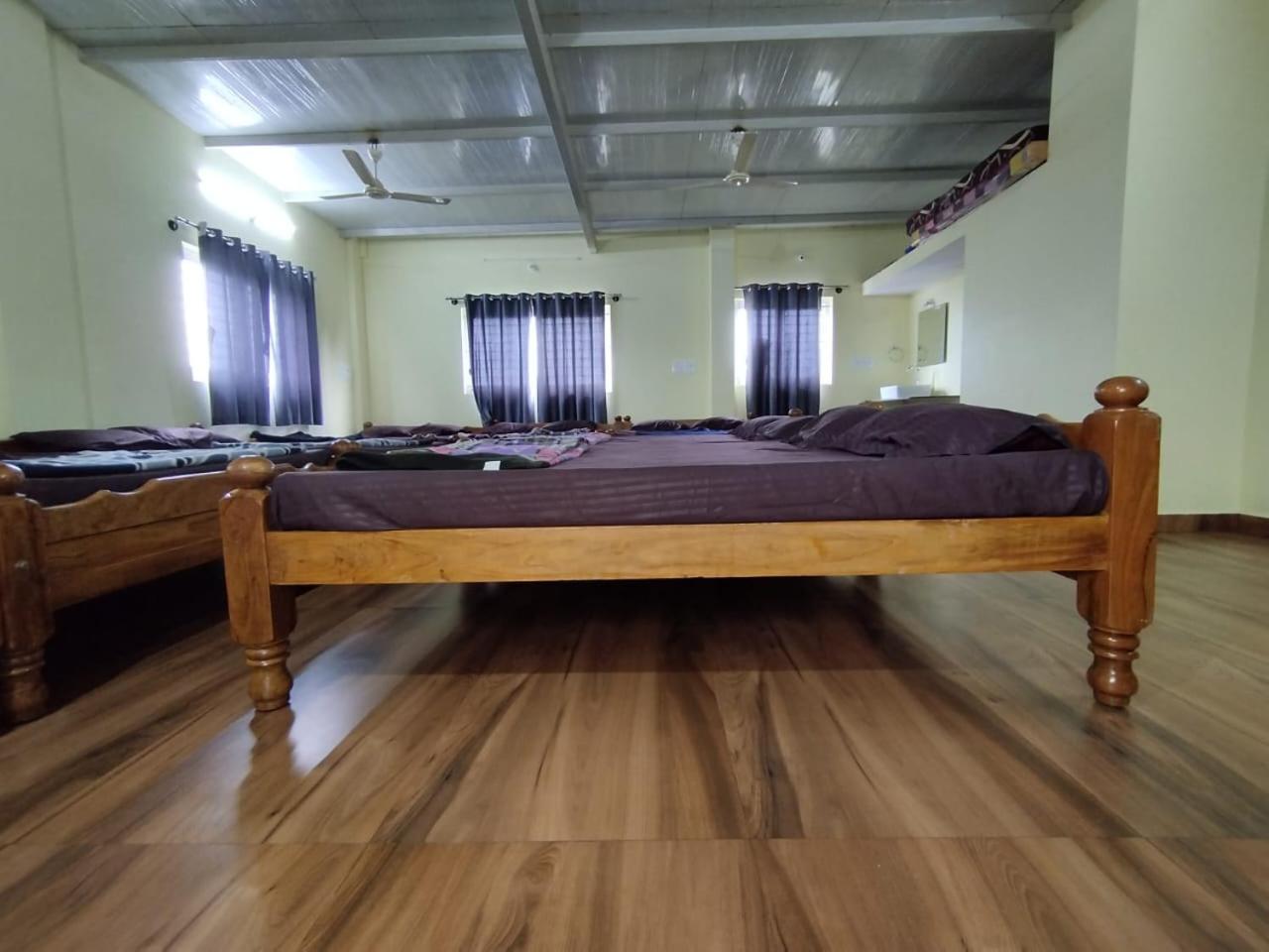 Hotel Aditi Comforts