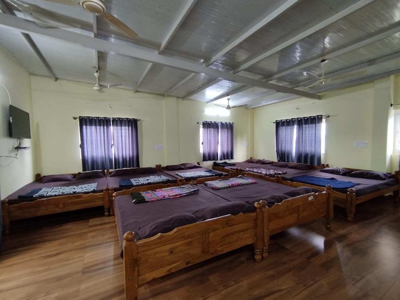 Hotel Aditi Comforts