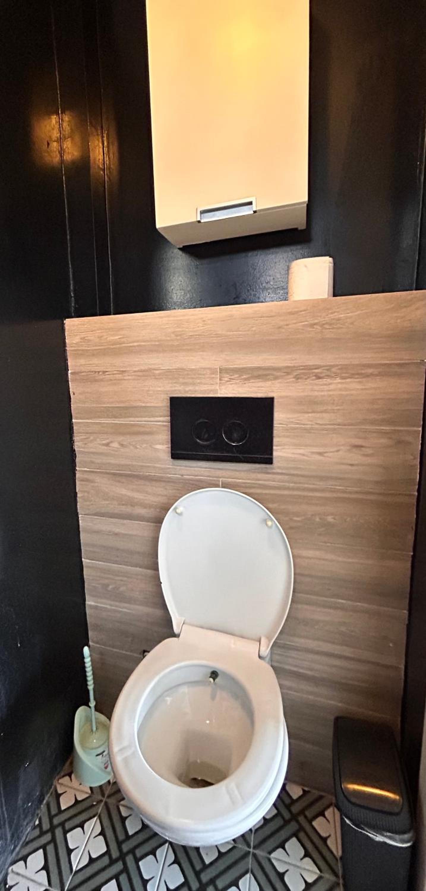 i1 House Hotel