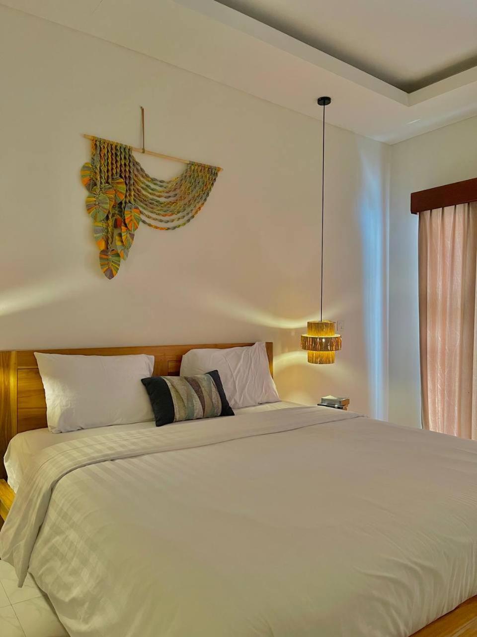 Best Location! 2BR Canggu Villa, 5 Mins to Beach & Hotspots