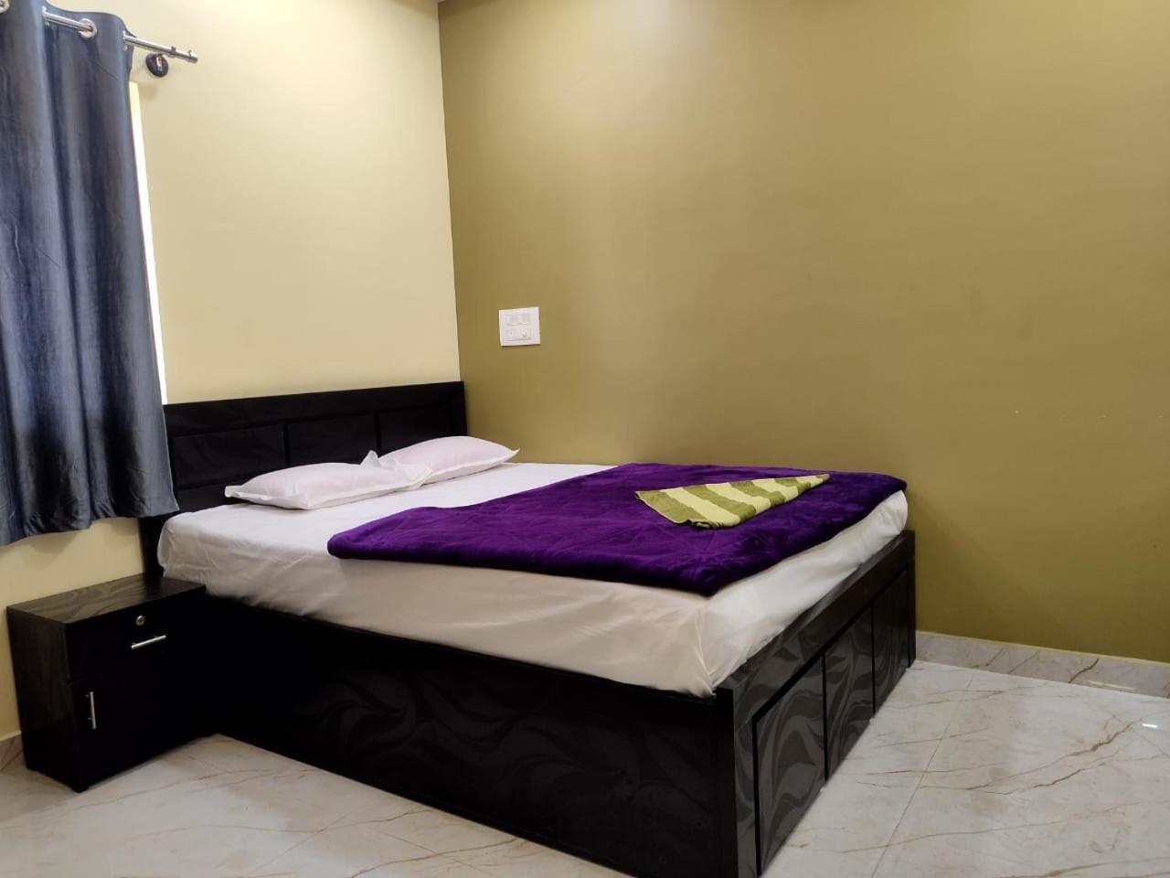 Hotel Aditi Comforts