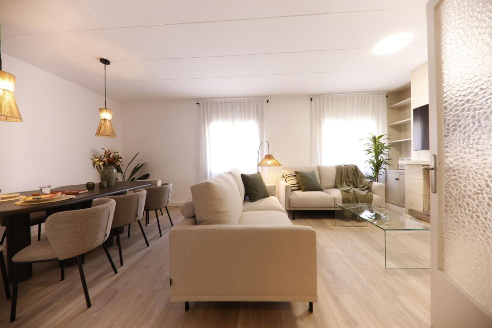 Bravissimo Maragall, very spacious and central