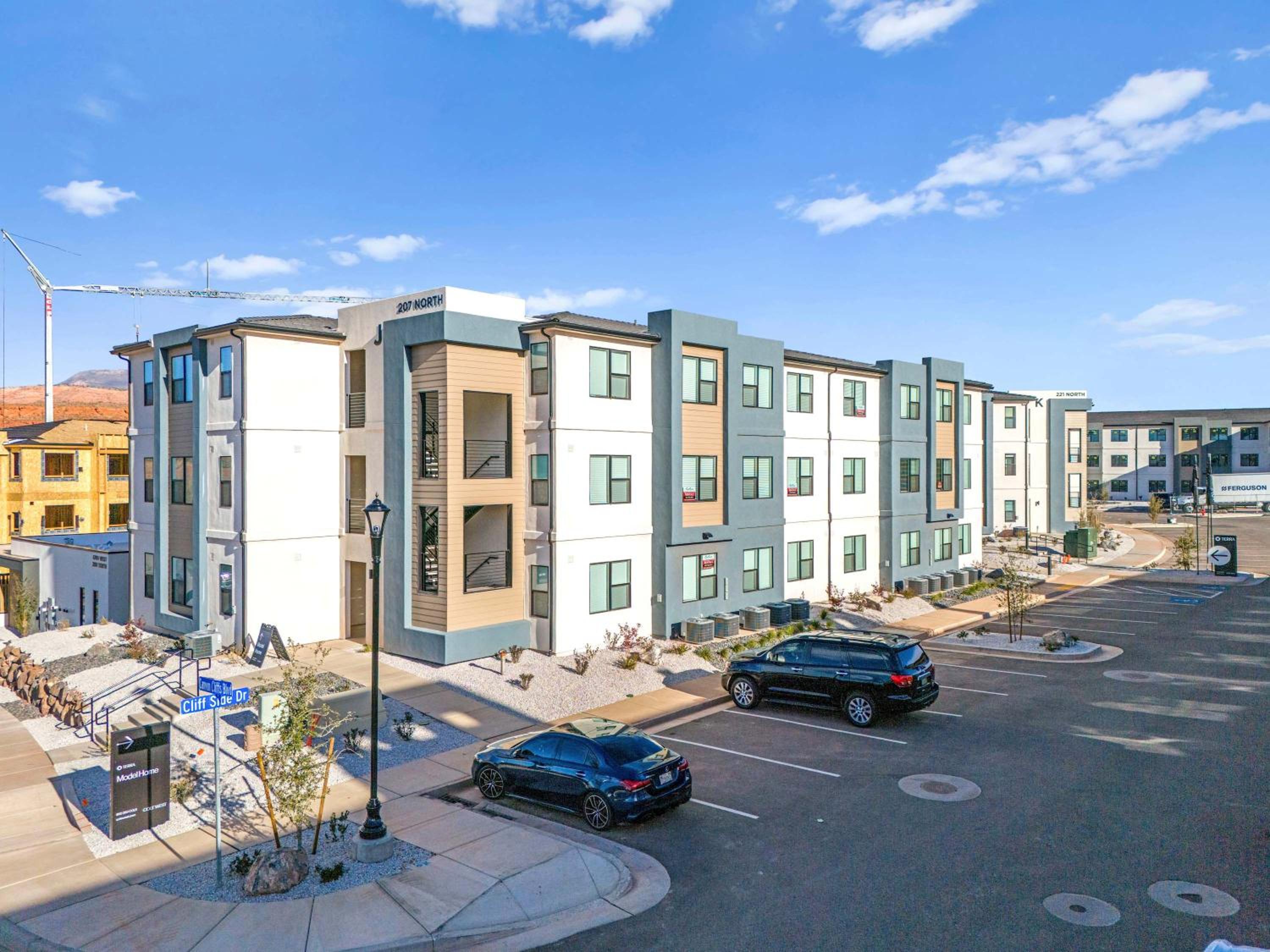 Hotel H7-heavenly-ground Floor 3-bedroom Hillside View