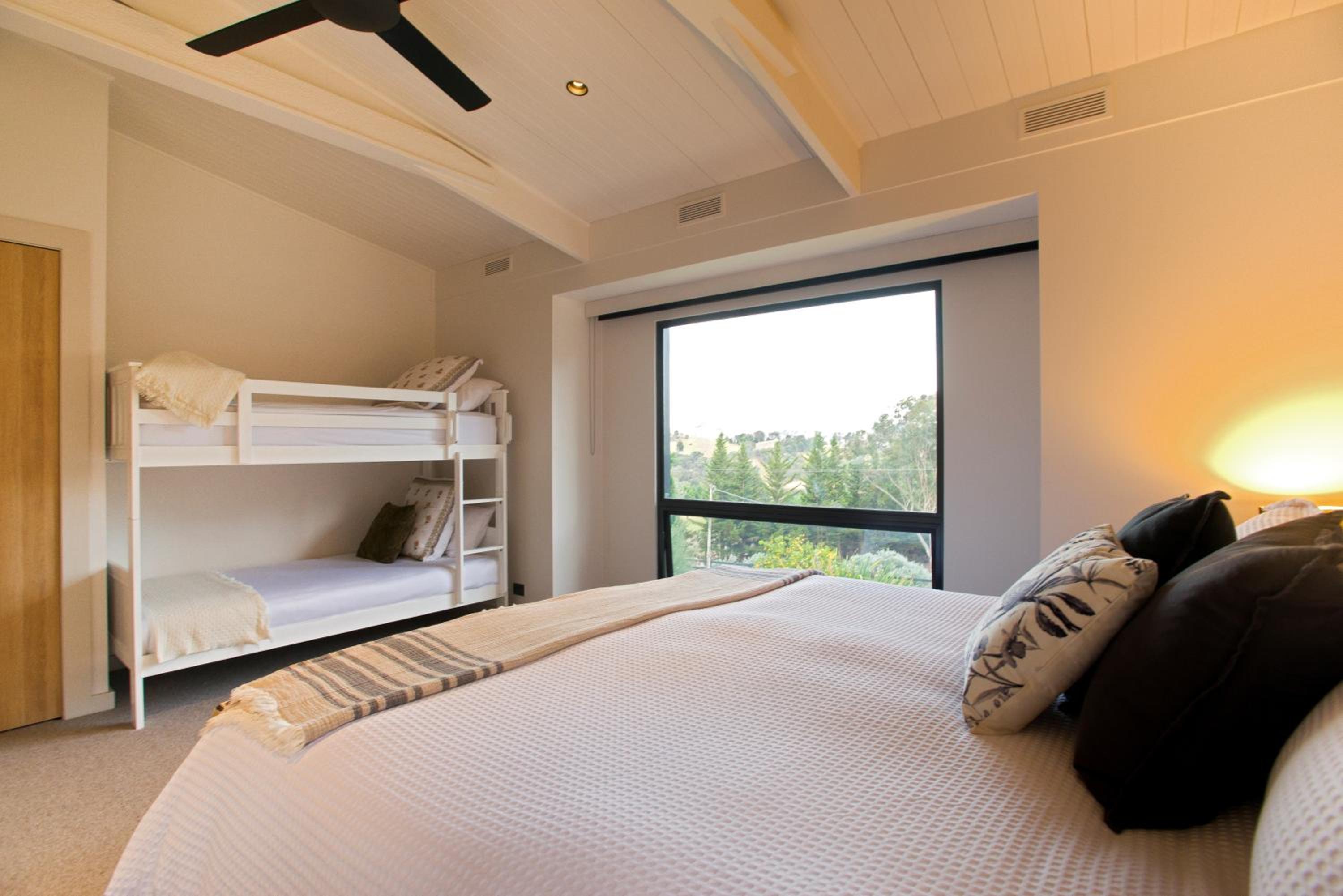 Pinewood High Country Retreat - Lake Eildon Luxe