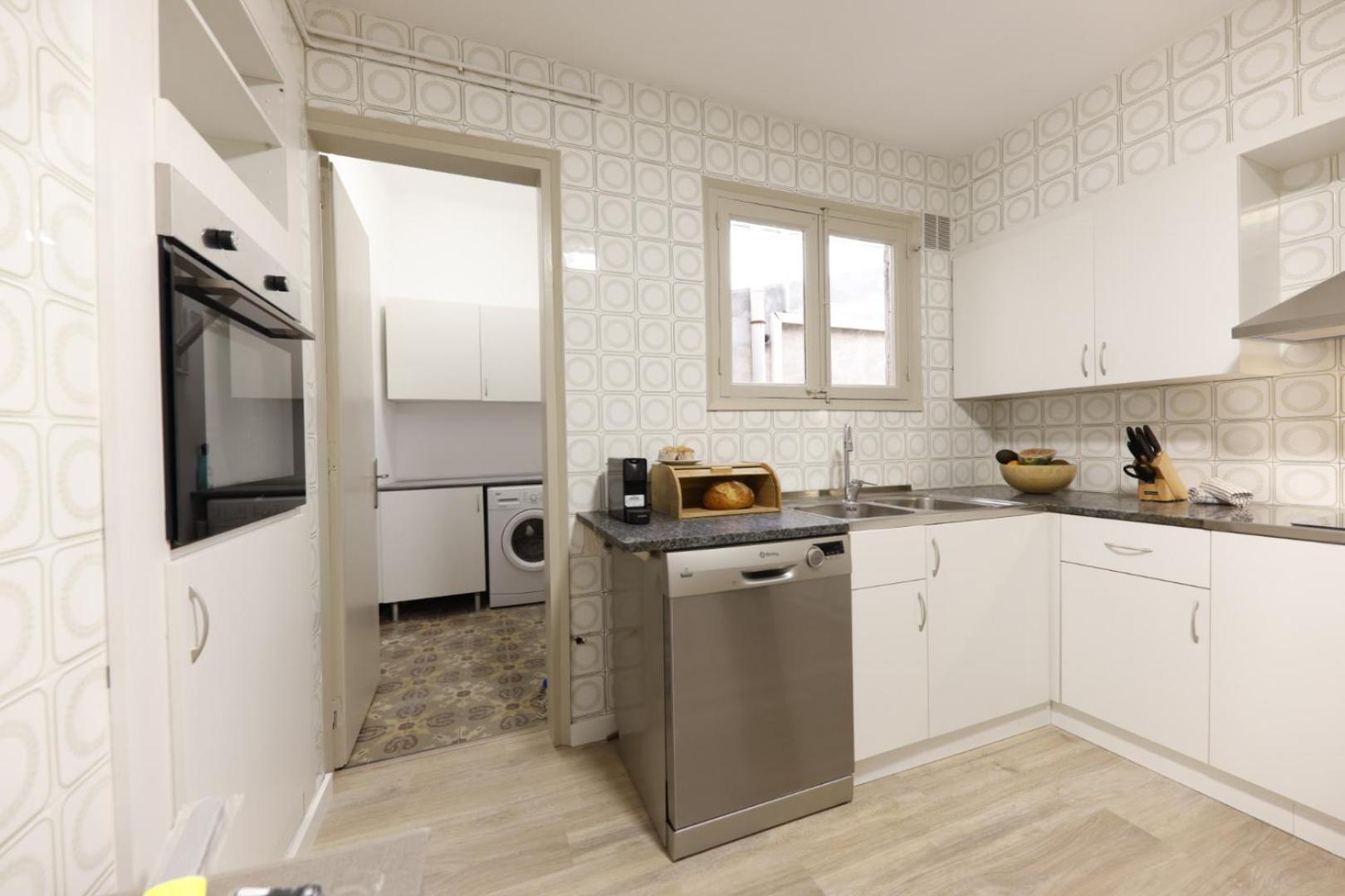 Bravissimo Maragall, very spacious and central photo 5