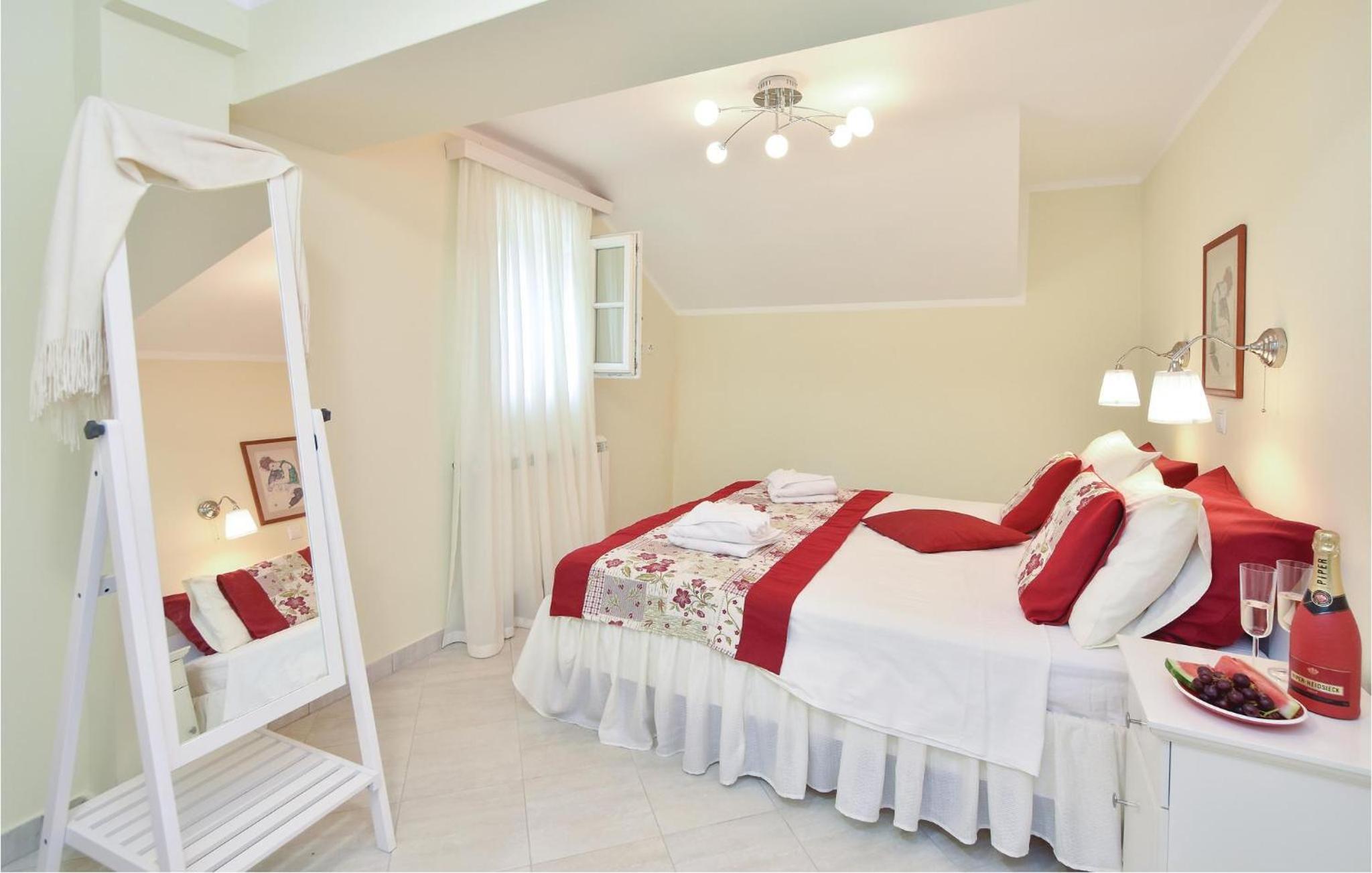 Beautiful Home In Gala Otok With Sauna