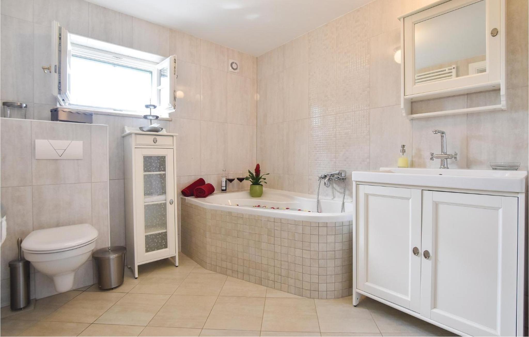 Beautiful Home In Gala Otok With Sauna