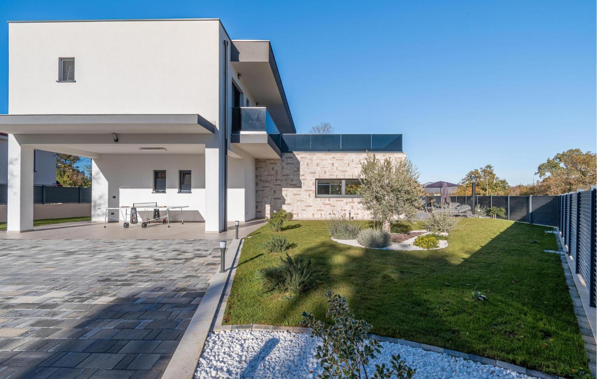 Luxurious Home In Labin With Sauna