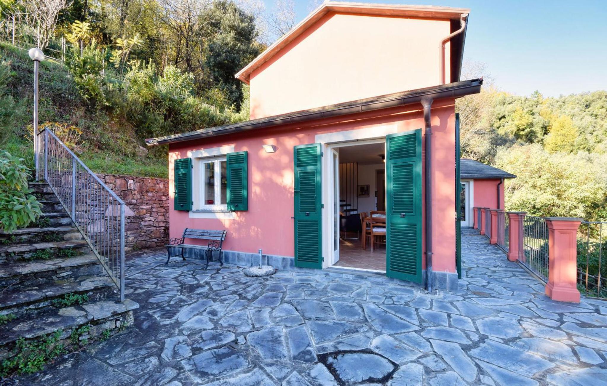 3 Bedroom Stunning Home In Ne