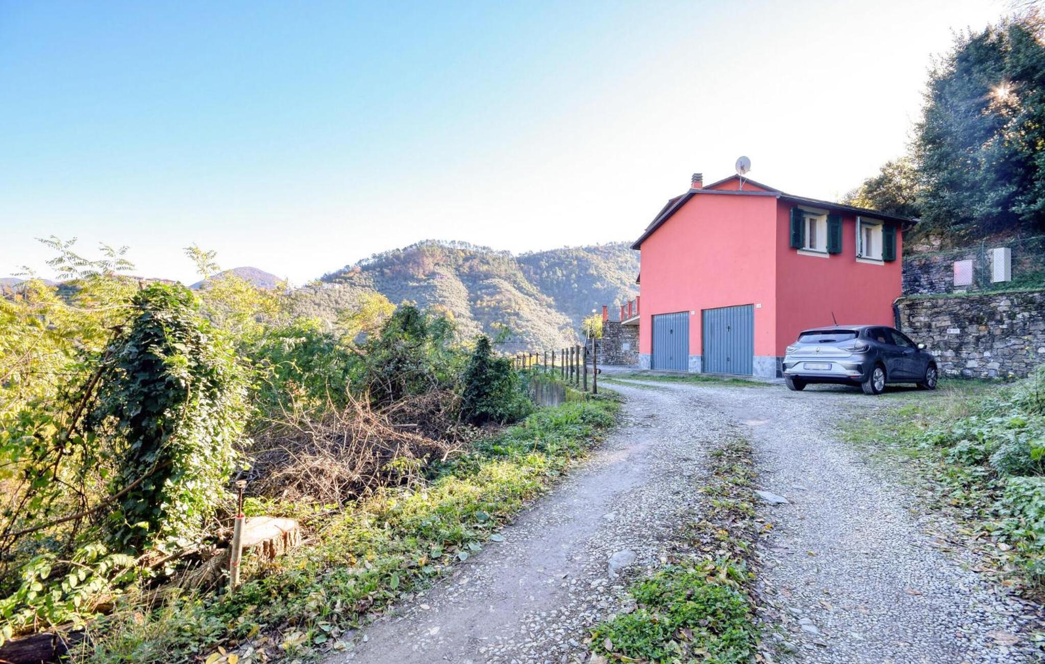 3 Bedroom Stunning Home In Ne