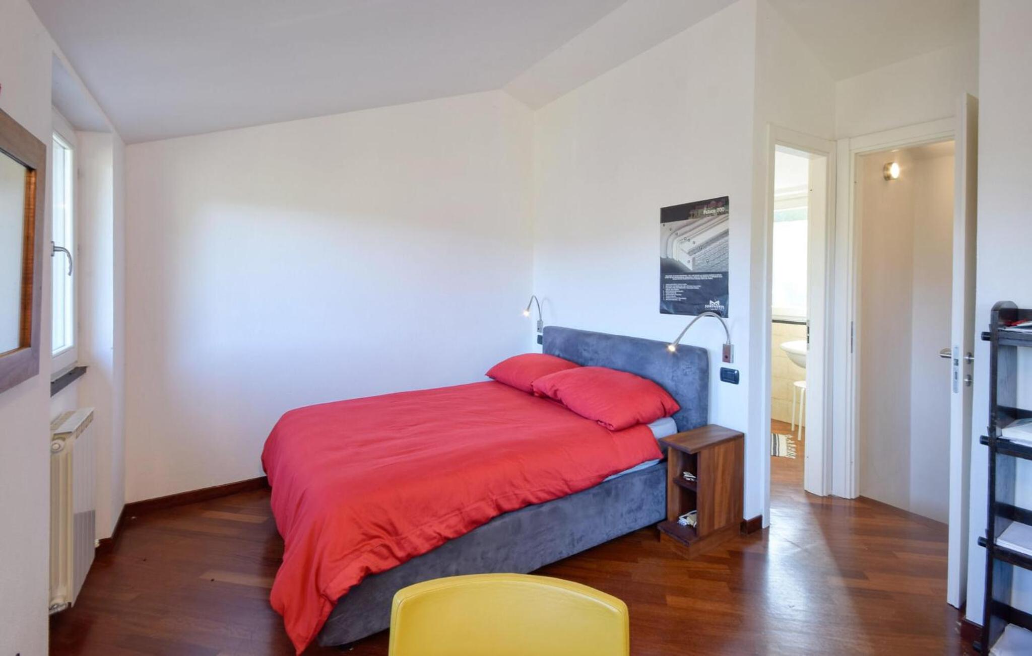 3 Bedroom Stunning Home In Ne