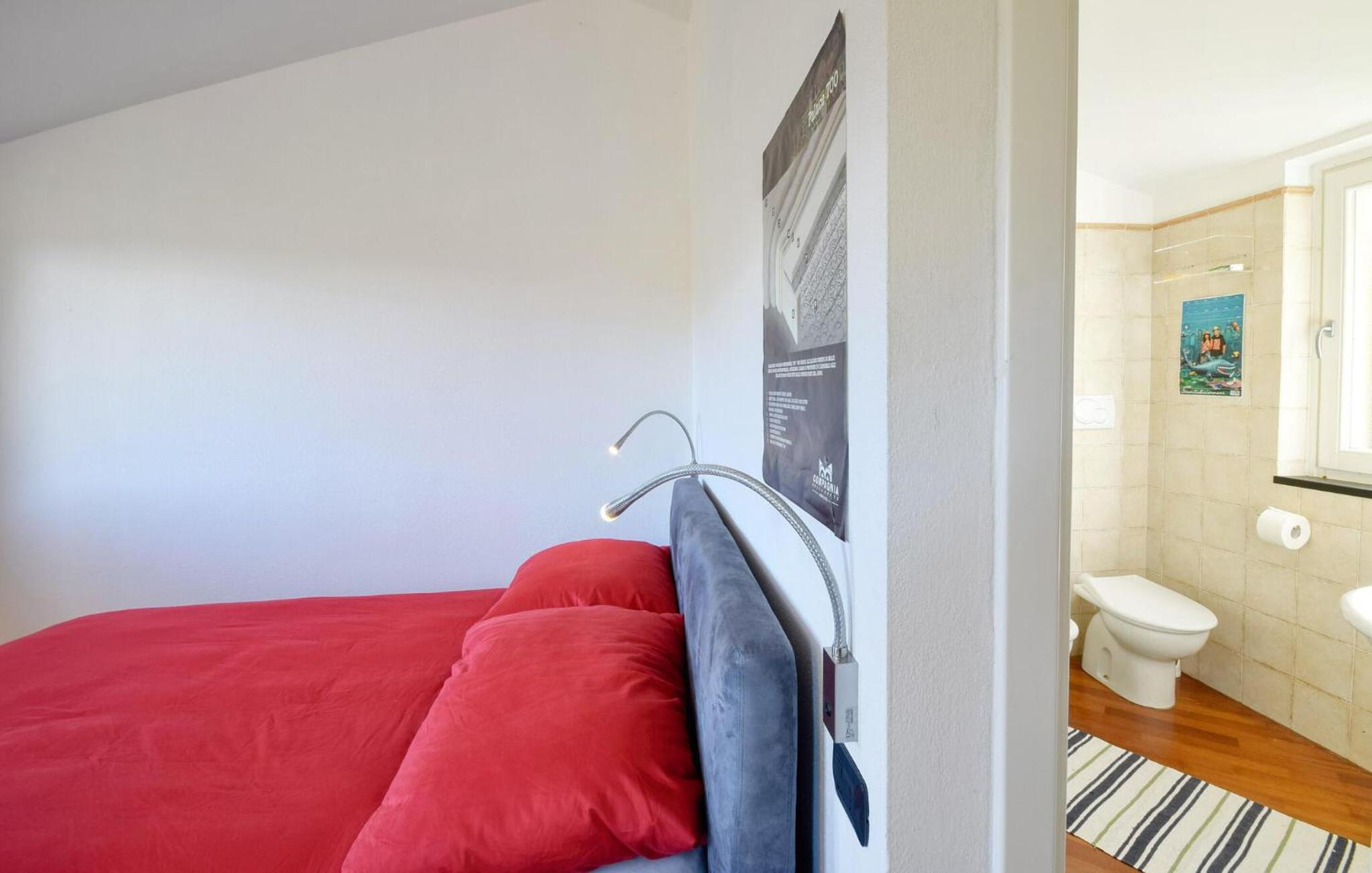 3 Bedroom Stunning Home In Ne