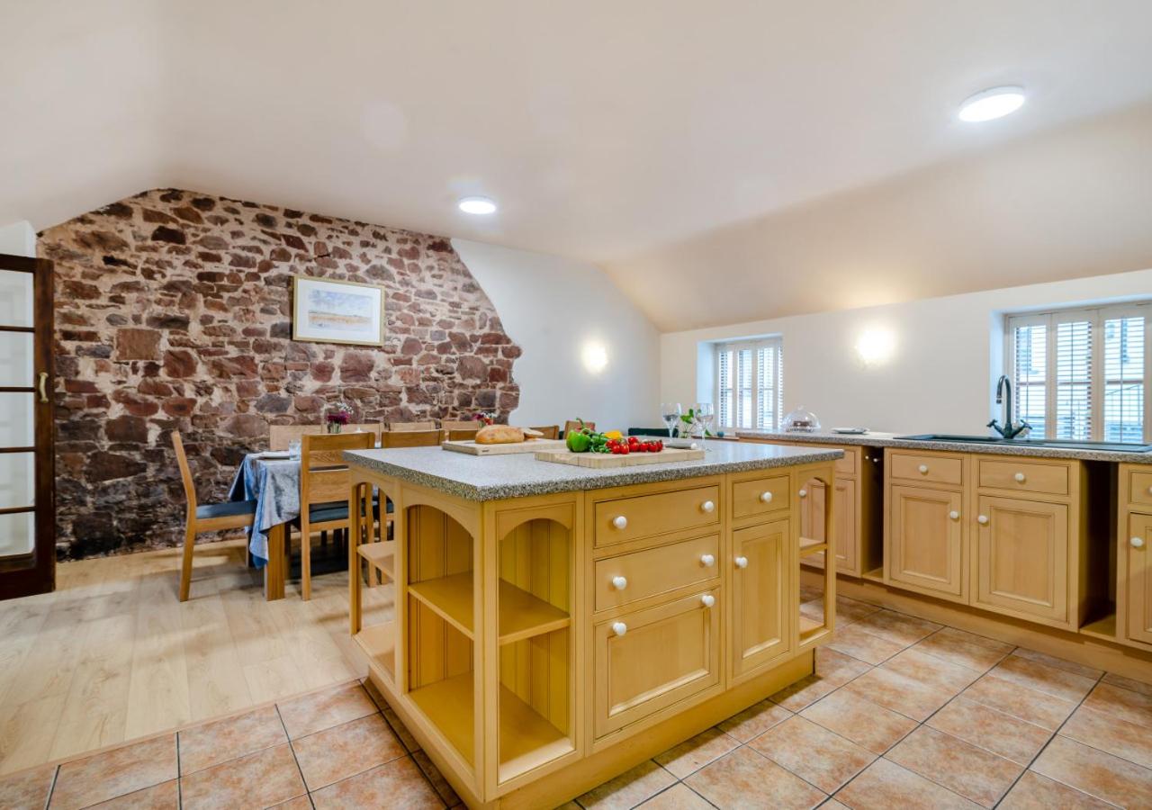 4 Bed in Nether Stowey oc-c30195