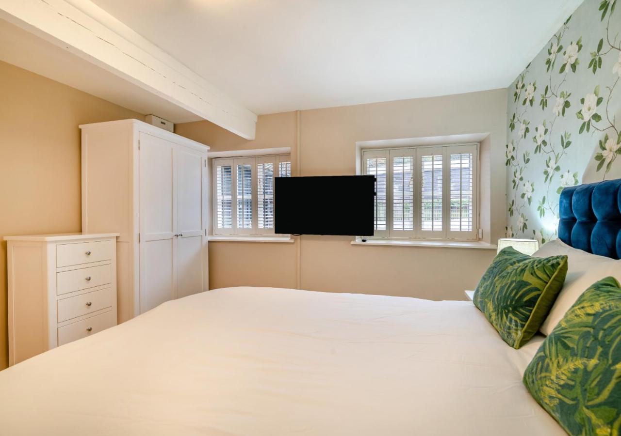 4 Bed in Nether Stowey oc-c30195