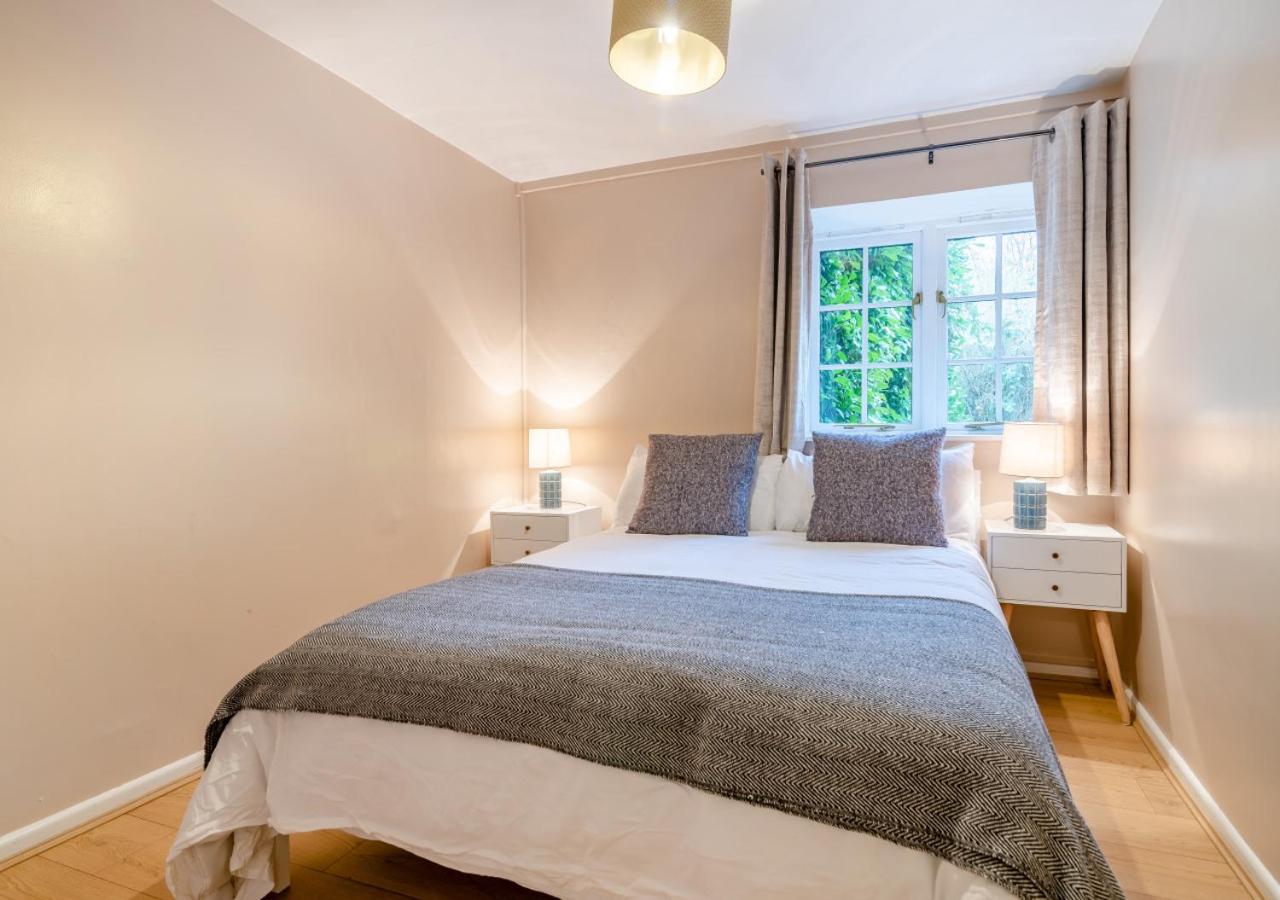 4 Bed in Nether Stowey oc-c30195