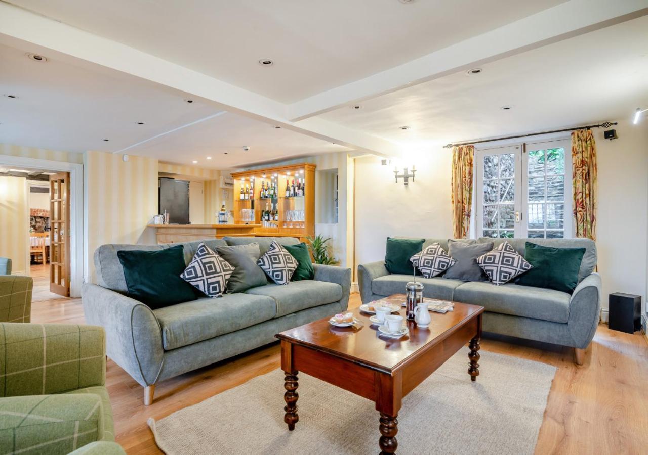 9 Bed in Nether Stowey oc-c30194 view 4