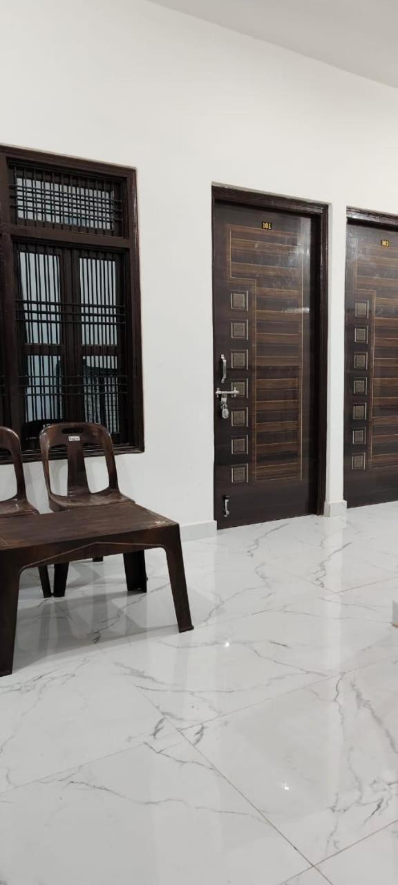 Bharat Raj Homestay By GRB