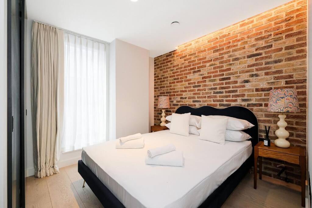 Ivy Berwick Street II Pro-Managed — hotel room